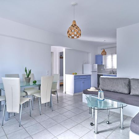 Appartamento di 50 m² con 2 camera Piso Livadi Esterno foto
